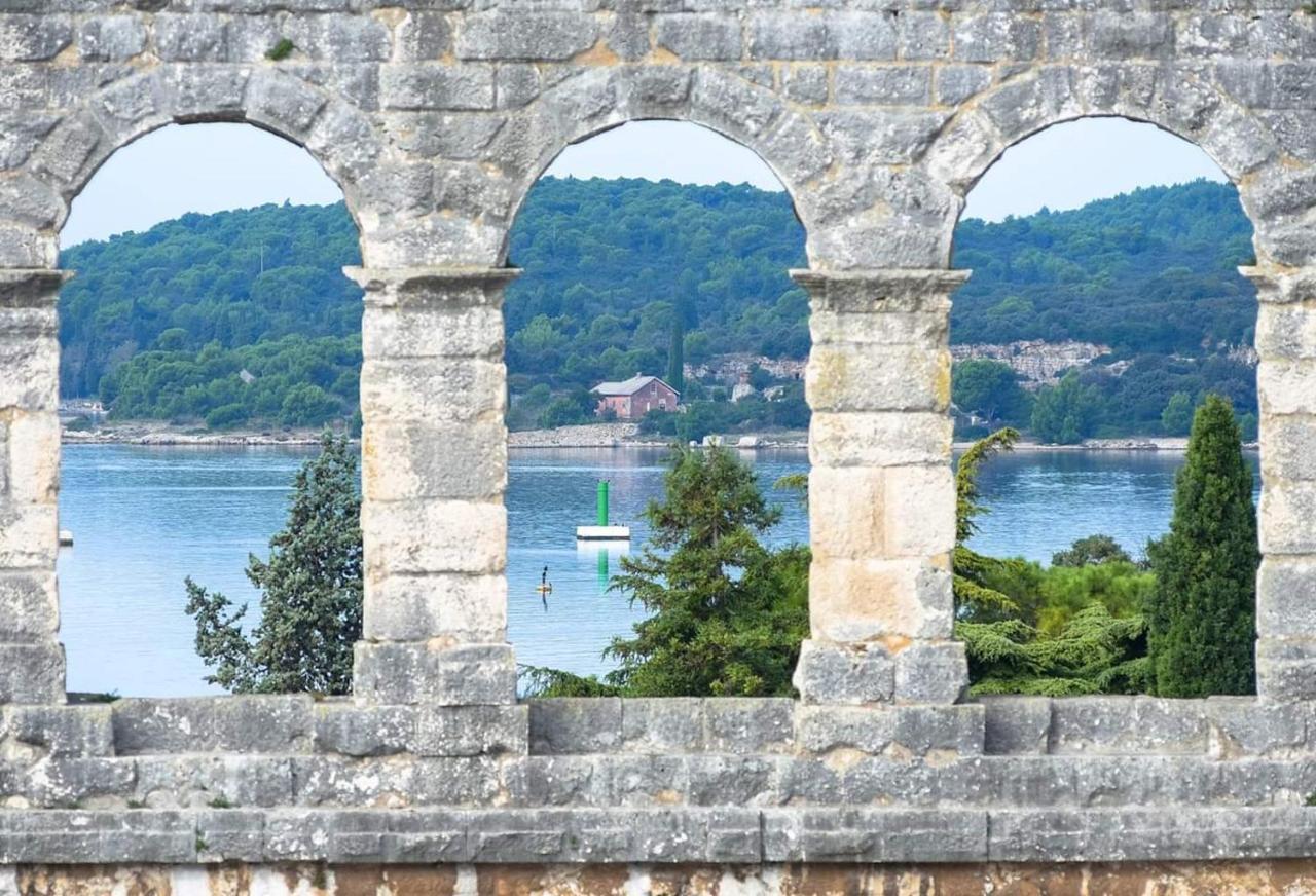 Apartman Pem Pula Bagian luar foto